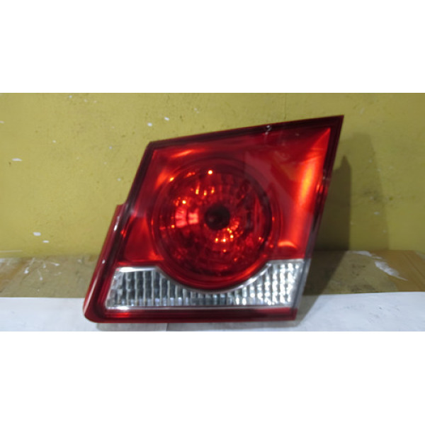 Lanterna Tampa Chevrolet Cruze Sedan 2011 Á 2016 L18071281 Direito Vermelho