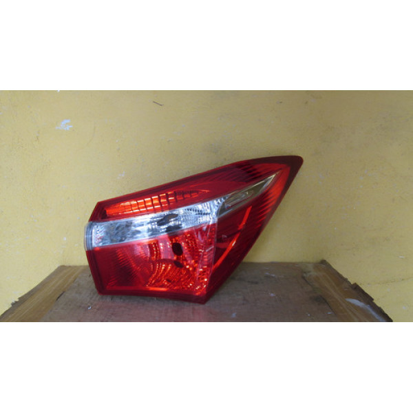 Lanterna Traseira Toyota Corolla 2015 Sem Led 102605 Direito Vermelho