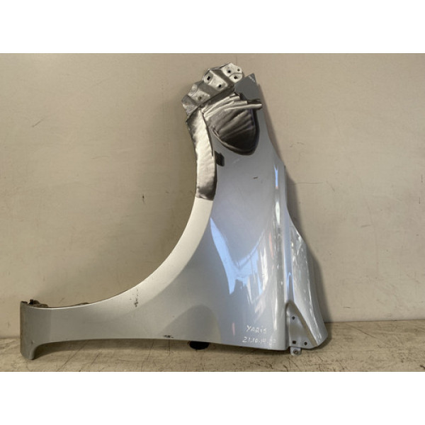 Para Lama Toyota Yaris 21101427