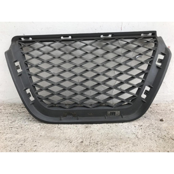 Grade Parachoque Dianteiro Mitsubishi Tr4 2012 Cp19092509