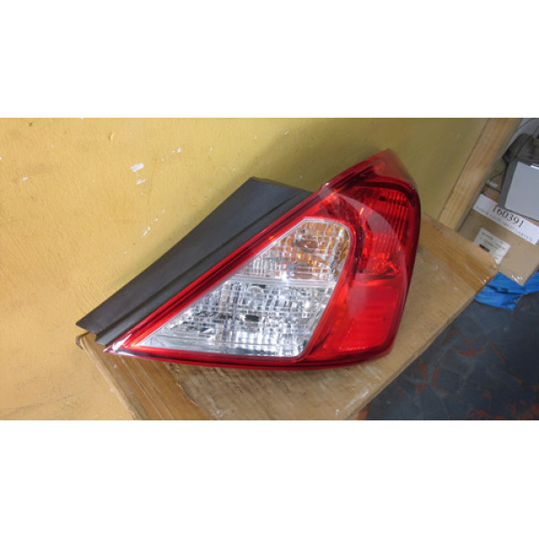 Lanterna Traseira Nissan Versa 59231 Direito Vermelho