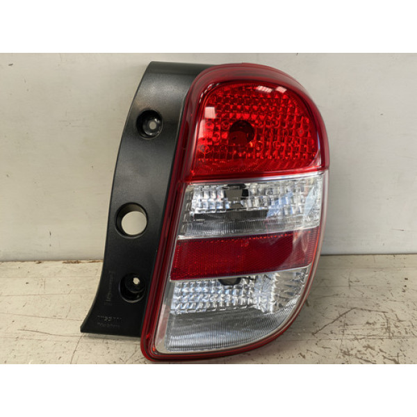 Lanterna Nissan March 2012 A 2014 23091106 Direito Vermelho