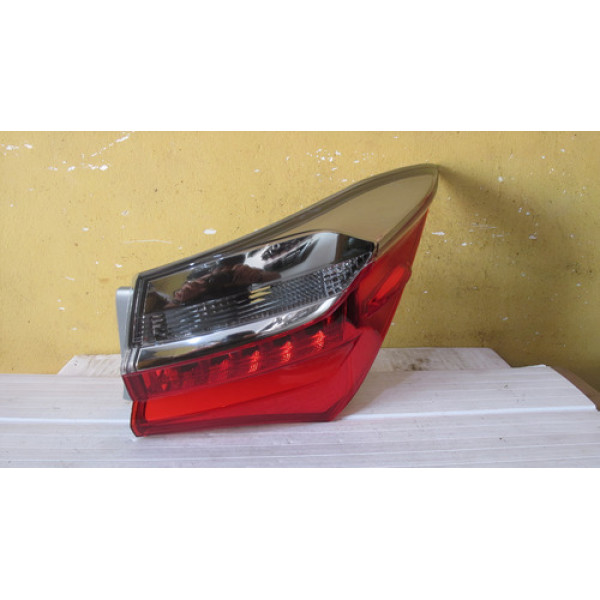 Lanterna Toyota Corolla 2017 2018 Led Cp19031367 Direito/passageiro Vermelho