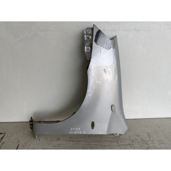 Para Lama Toyota Etios Le 22082312