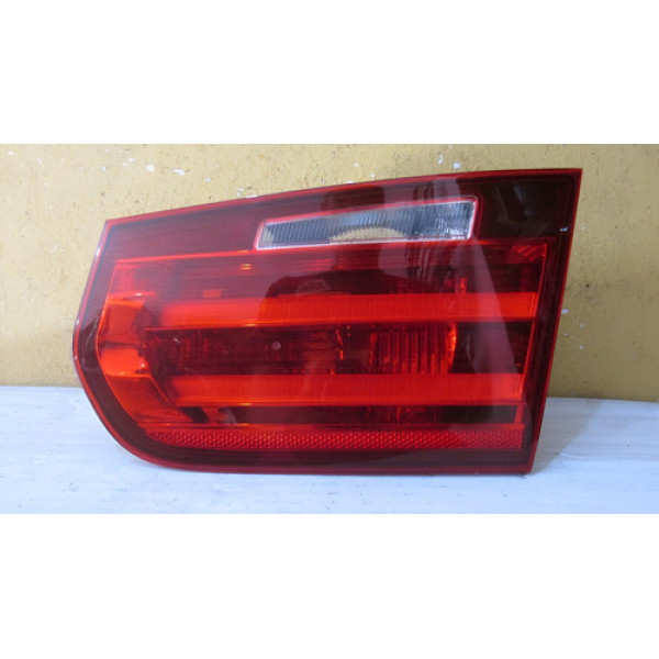Lanterna Tampa Traseira Bmw 320 2013 2014  17041715 Direito Vermelho