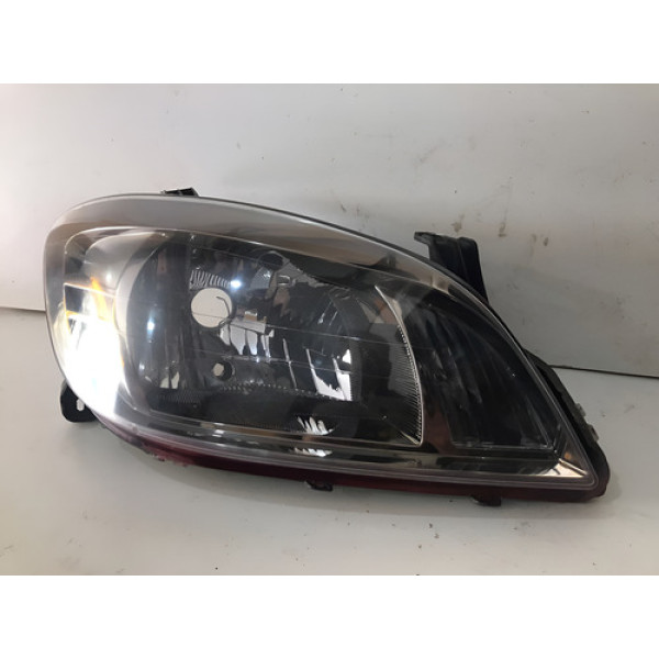 Farol Chevrolet Celta Fume R19030671 Direito