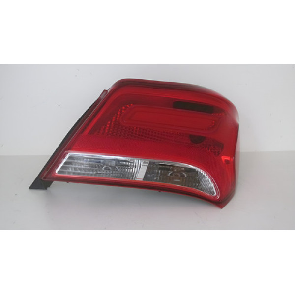 Lanterna Traseira Chevrolet Onix 2017 2018 R20051152 Direito Vermelho