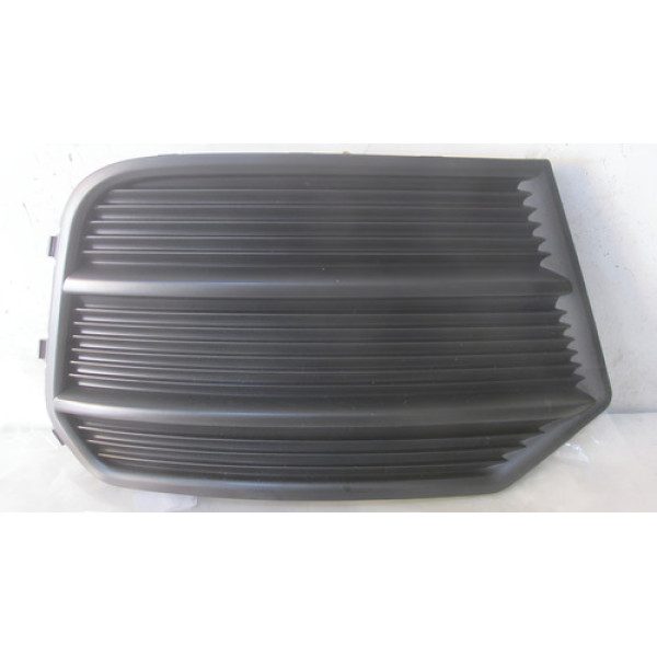 Grade Farol Milha Audi Q3 Direito 2016 Á 2019 8u0807682p Preto Direito