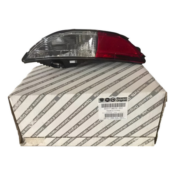 Lanterna Fiat Punto Toro 51718013 Esquerdo Vermelho