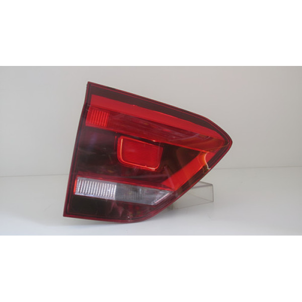 Lanterna Tampa Traseira Volkswagen Crossfox Cp19041683 Esquerdo Vermelho