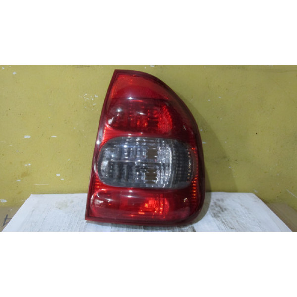 Lanterna Chevrolet Corsa Classic Sedan 2000 2001 Ld 18100199 Direito/passageiro Vermelho