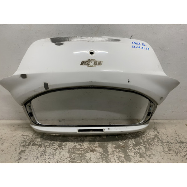 Tampa Traseira Chevrolet Onix 2013 A 2015 21083113 - Branco
