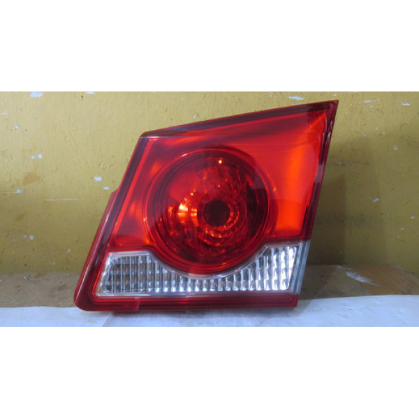 Lanterna Tampa Chevrolet Cruze Sedan 2011 Á 2016 L5346 Direito Vermelho