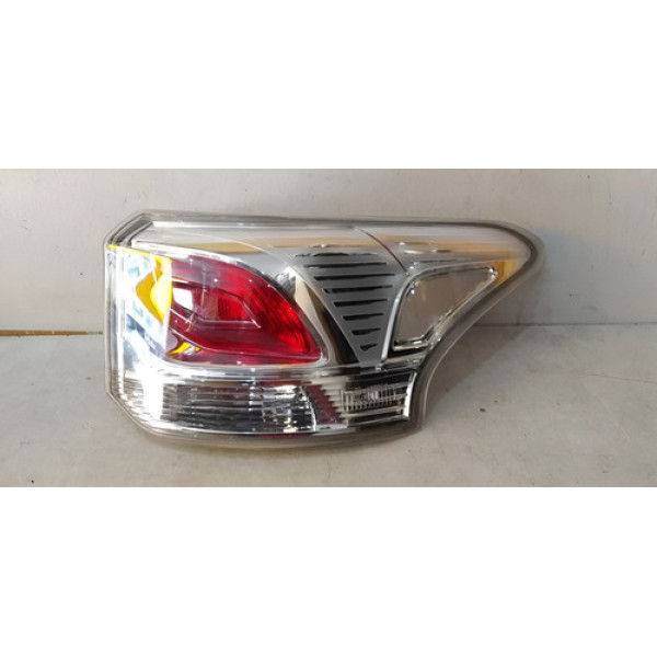 Lanterna Mitsubishi Outlander 2014 2015 L20102871 Direito Cinza