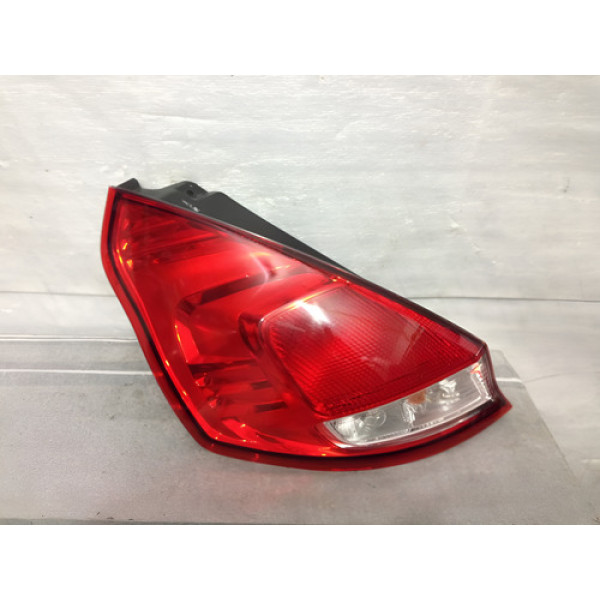 Lanterna Traseira Ford New Fiesta Hatch 16041036 Esquerdo Vermelho