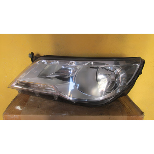 Farol Volkswagen Tiguan 2009 Á 2011 #0703 - Esquerdo
