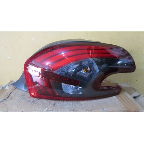 Lanterna Peugeot 208 F\'ume Led L18053082 Direito Vermelho