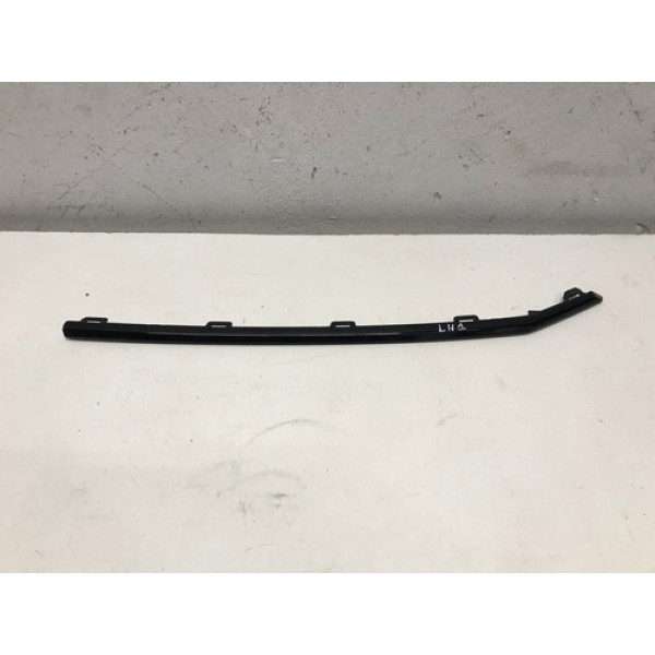 Friso Grade Volkswagen Jetta 2020  2021 Preto Esquerdo