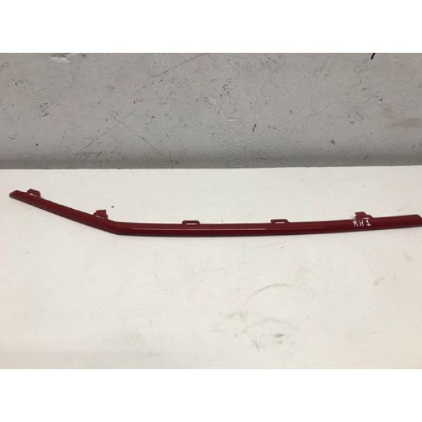 Friso Grade Volkswagen Jetta 2020  2021 Vermelho Direito