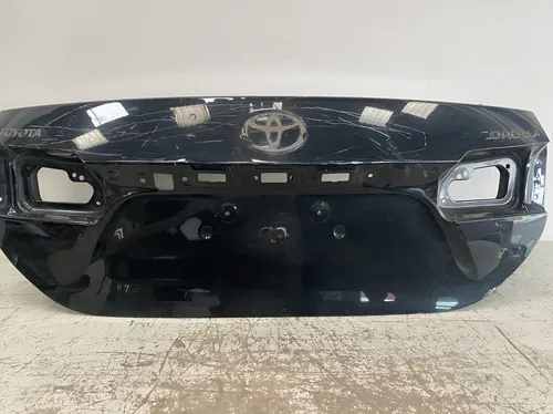 Tampa Traseira Toyota Corolla 2015 A 2018 22020817 Preto