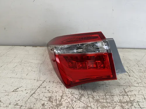 Lanterna Toyota Corolla 2015 2016 Led 220150222 Esquerdo Da Lente Vermelho